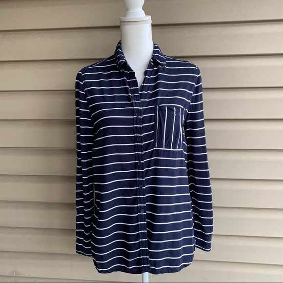 beachlunchlounge Tops - •Beachlunchlounge• Striped Tab Sleeve Blouse-SizeS